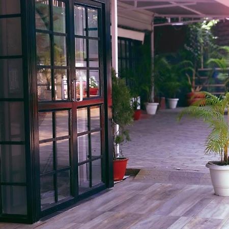 Hotel Urban Cottage グワーハーティー エクステリア 写真